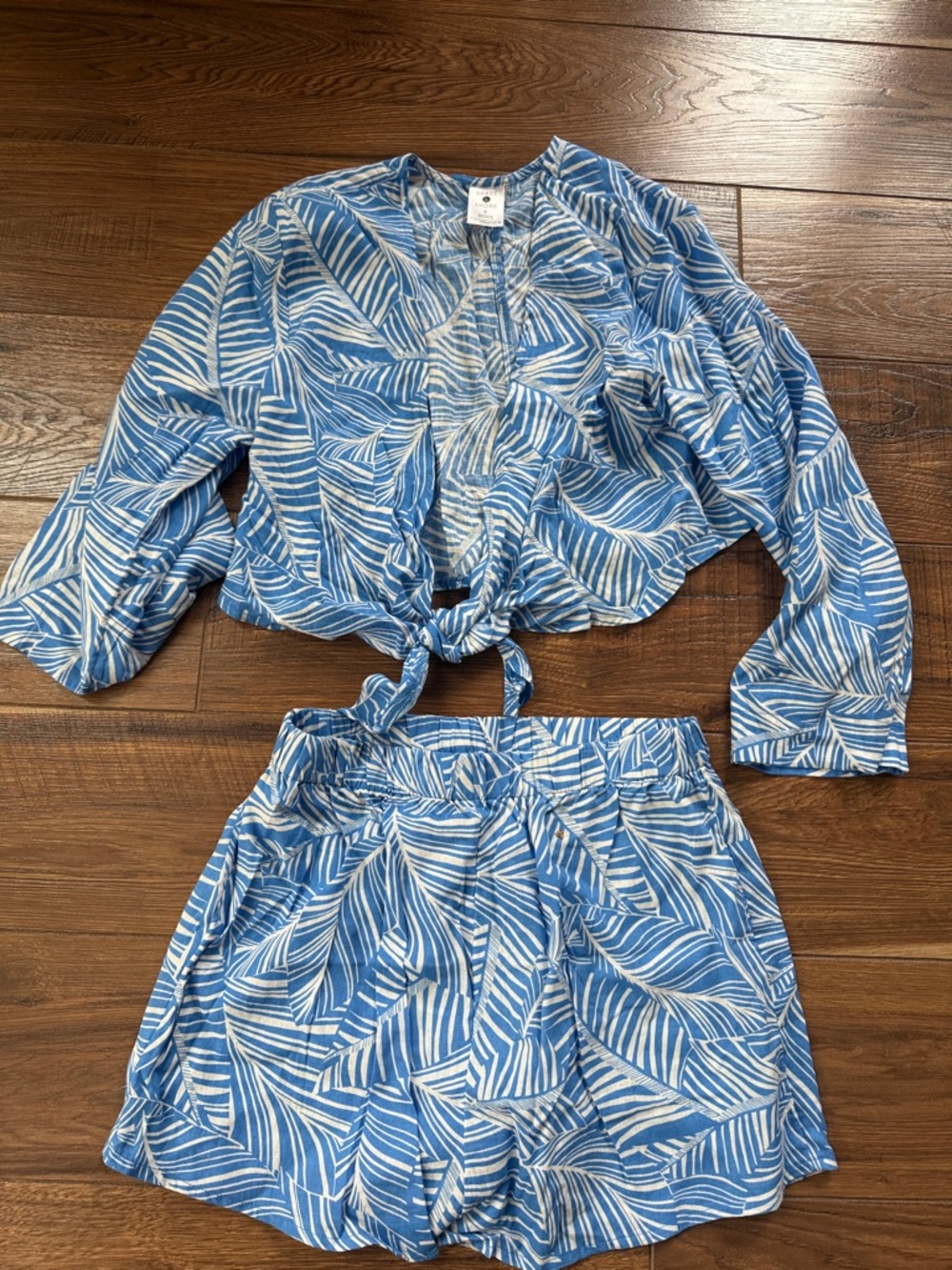 Shade & Shore Blue and White Tropical Leaf Top and Matching Shorts
